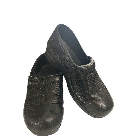 Sanita Womens Size 10 US  41 EU Black Crocodile Pattern Leather Clogs shoes - Picture 1 of 8